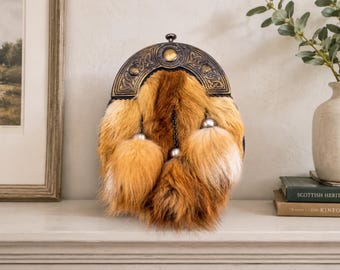 Handcrafted leather sporran highland natural red fox fur sporran Celtic knotwork bronze cantle Scottish kilt bag with pipe band custom gifts