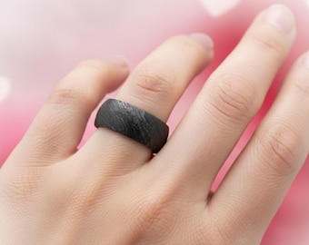 Black wedding ring textured rings for women engraved band engagement ring personalized date jewelry gift with wooden keepsake box