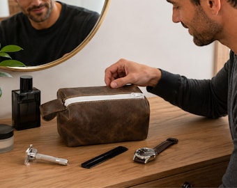 Personalized full grain leather Dopp kit custom name toiletry bag for men's unique proposal gift leather accessories customized gift for him