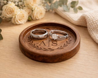 Personalized wooden ring dish, custom wedding ring holder, engagement ring holder tray, walnut ring holder dish, anniversary gifts