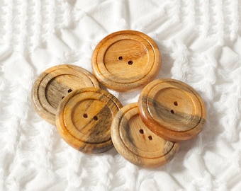Subabul Wood 1 1/8 inch Round Button