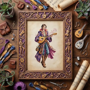 Puede incluir: Ilustración enmarcada de una persona tocando un laúd, rodeada de notas musicales. El marco es ornamentado con un acabado morado y dorado. La imagen está sobre una superficie de madera con suministros de costura e instrumentos en miniatura.