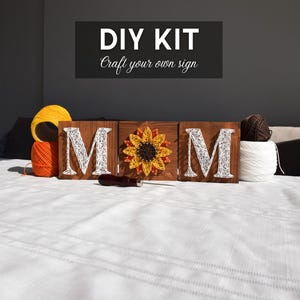 Mama mit Sonnenblume String Art Kit, benutzerdefinierte Farbe DIY Kit, kleine hölzerne Wohnkultur