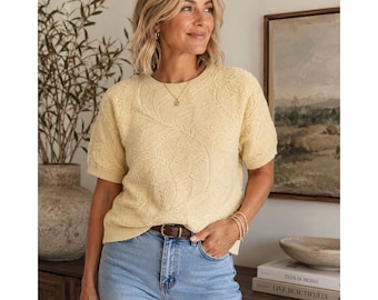 Vintage Floral Textured Short Sleeve Sweater Cottagecore USA Butter Yellow Sz L
