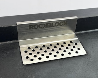 RockBlock – oryginalna osłona odpływu tłuszczu Traeger Flatrock