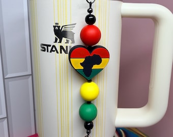 Junteenth Tumbler Charm: Rot, Gelb, Grün Perlen Stanley Cup Stroh Anhänger