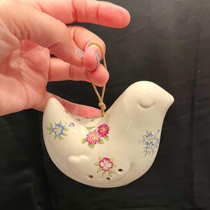 Vintage Ceramic Bird Scentomander Made in Japan, Retro Floral Bird Potpourri Holder, Closet Sachet Scent Diffuser