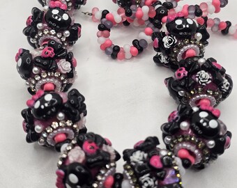 Schlüsselanhänger Taschenanhänger mit Monster High inspirierten Perlen als Schlüsselanhänger