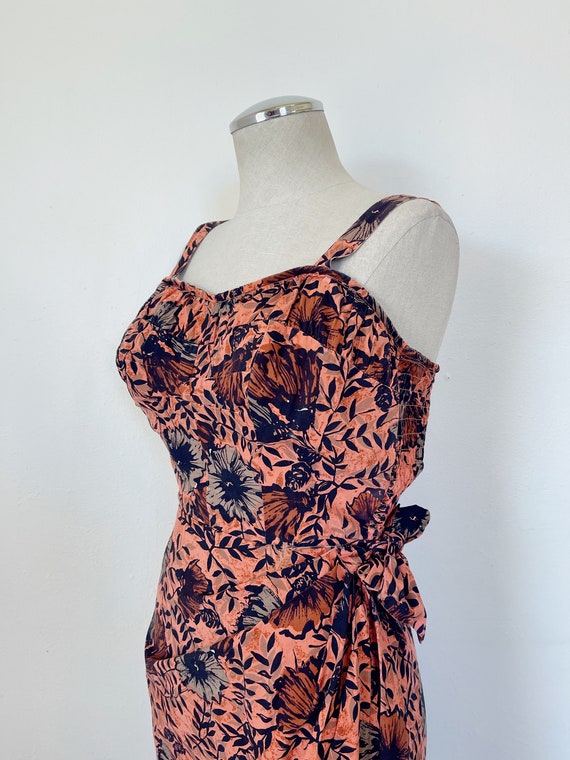 1950s coral floral wrap dress Hawaiian cotton sun… - image 6