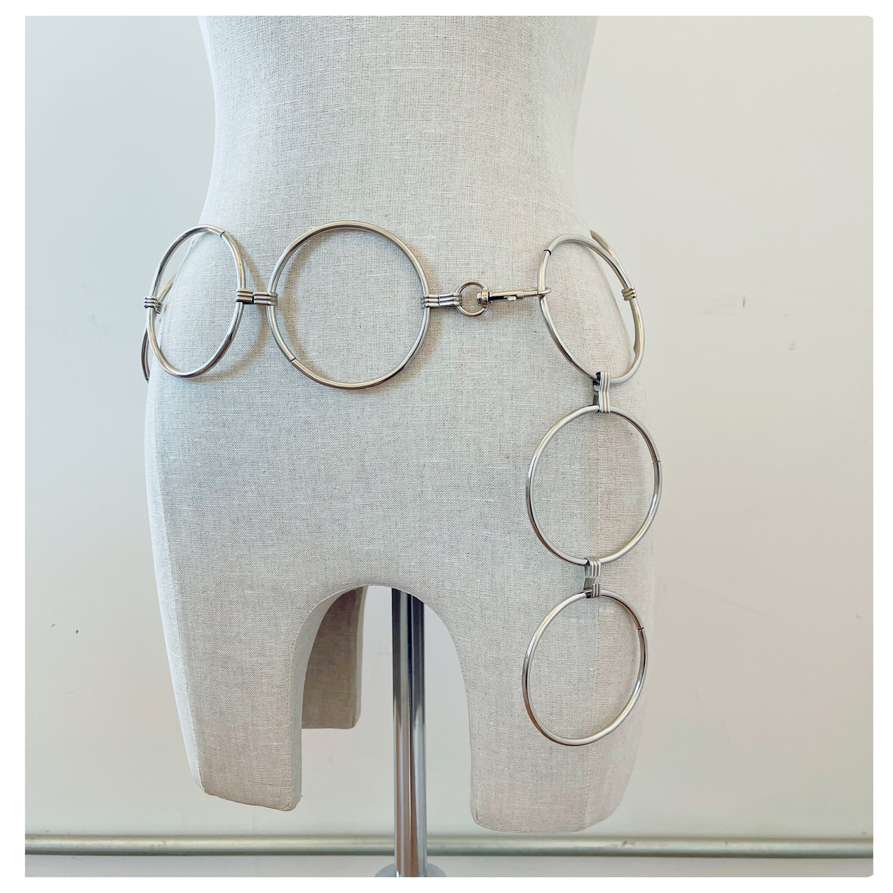 60s Chain Belt - Goldtone Medallion Disk - 1960s Hip Belt - Adjustable –  Vintage Vixen Clothing