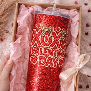 XOXO Valentine-ontwerp met chenille en pailletten | Afdrukbare afbeelding