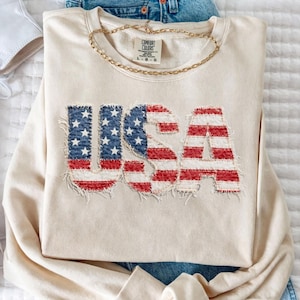 USA Patchwork Sweatshirt, Vintage Flag Applique Shirt, Trendy Graphic Pullover