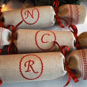 Leinen Monogramm wiederverwendbare Weihnachtsknacker
