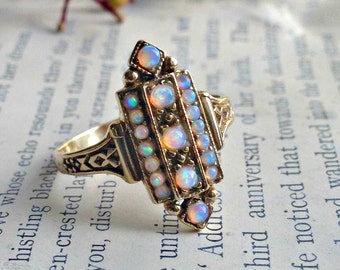 Art Deco Style 9ct Gold & Opal Ring