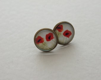 Red Poppy Earrings .. red flower earrings, poppy post earrings, red flower studs, small round studs
