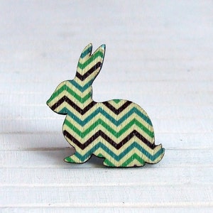 Multicoloured Chevron Rabbit Brooch .. wooden rabbit brooch, vintage style brooch, rabbit, animal brooch, fan, black, aqua, green