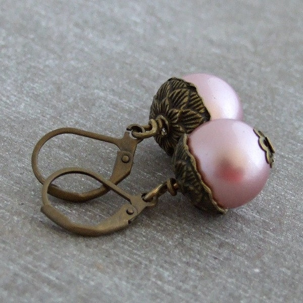 Acorn Earrings .. dusty pink earrings, pearl earrings, pink earrings, autumn earrings, fall earrings, rustic jewellery