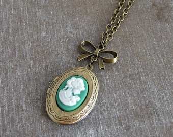Medalhão Cameo Verde .. medalhão camafeu, camafeu senhora, medalhão pequeno
