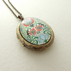 Red Flame Flower Victorian Style Locket Artistic Art Nouveau Large Locket