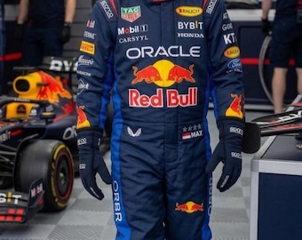 Mono de karts Red Bull F1 para niños: réplica de la ropa de carreras de Fórmula 1 con guantes a juego, nombre y bandera personalizables, disponible en todas las tallas.