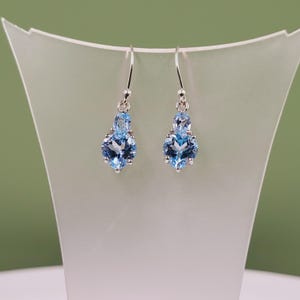 Pendientes colgantes de topacio azul, piedra semipreciosa, piedras preciosas facetadas naturales hechas a mano, plata de ley