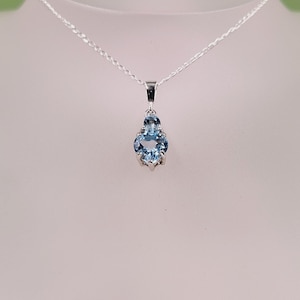 Collar y colgante de topacio azul semiprecioso, joyería hecha a mano con piedras preciosas facetadas naturales, en plata de ley.