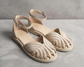 Artisan Leder Echte Walking Cut-Out Sandalen, Flats mit breiter Passform, handgefertigte Retro-Chic Schuhe, bequeme atmungsaktive Sommerschuhe