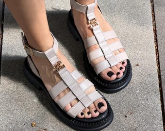 Sandalias de cuero grueso color beige para mujer, sandalias de verano llamativas, sandalias gladiadoras de cuero, sandalias con suela gruesa, sandalias de moda hechas a mano