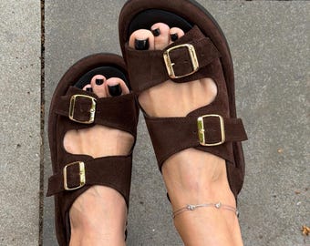 Sandalias de plataforma de gamuza marrón para mujer, sandalias con hebilla color chocolate, zapatos de verano forrados en piel, sandalias con hebilla gruesa, calzado de piel suave.