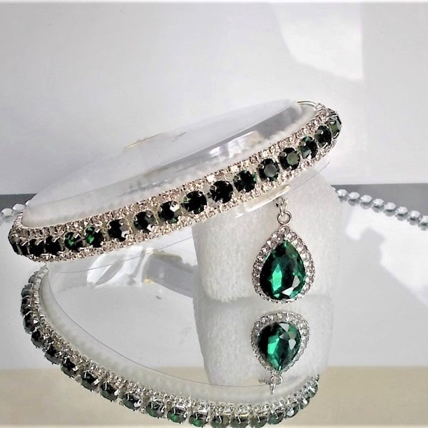 Crystal Emerald  & Diamond Dog or cat kitten Collar with crystal charm.  Chihuahua ,Yorkie small dog Puppy.