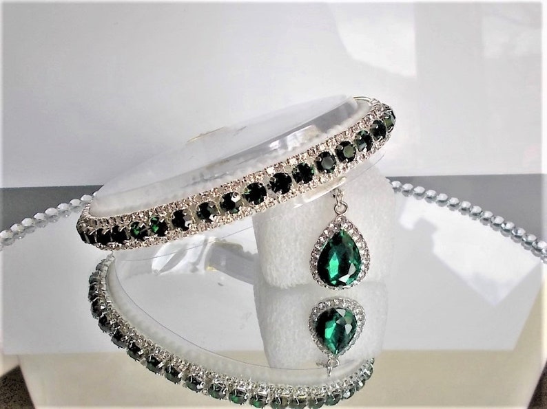 Crystal Emerald  & Diamond Dog or cat kitten Collar with image 1