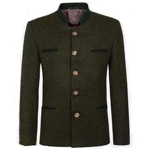 Könnte beinhalten: Dunkelgrüne Wolljacke mit Stehkragen, dunkelgrünen Zierleisten und dekorativen goldenen Knöpfen. Die Jacke hat zwei Vordertaschen und eine taillierte Passform. Das Innenfutter ist ein gemusterter rot-schwarzer Stoff.