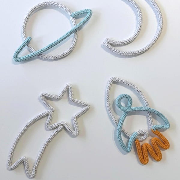 Cohete, estrella fugaz, Saturno o luna hechos a mano de alambre y lana | Decoración infantil | Decoración de pared o estantería | Color a elegir