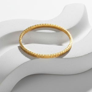 18K Gold Plated Pinstripe Bangle, Never Fades, Minimalist Square Bracelet, Unique Jewellery, Gift for Her, 18ct Gold Bracelet, B10