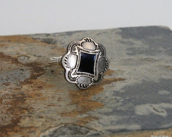 Silver Scallops Button Ring, Black Enamel Ring, Button Jewelry, Metal Button Ring, Wire Wrapped Ring, Silver Wire Ring, Black Diamond Ring