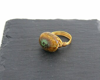 Green Speckled Porcelain Bead Ring: Gold Tone Wire Wrapped Statement Ring