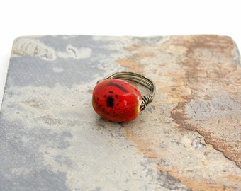 Red Porcelain Bead Ring, Speckled Bead Ring, Rustic Bead Ring, Gun Metal Wire Ring, Wire Wrapped Ring, Chunky Bead Ring, Statement Ring