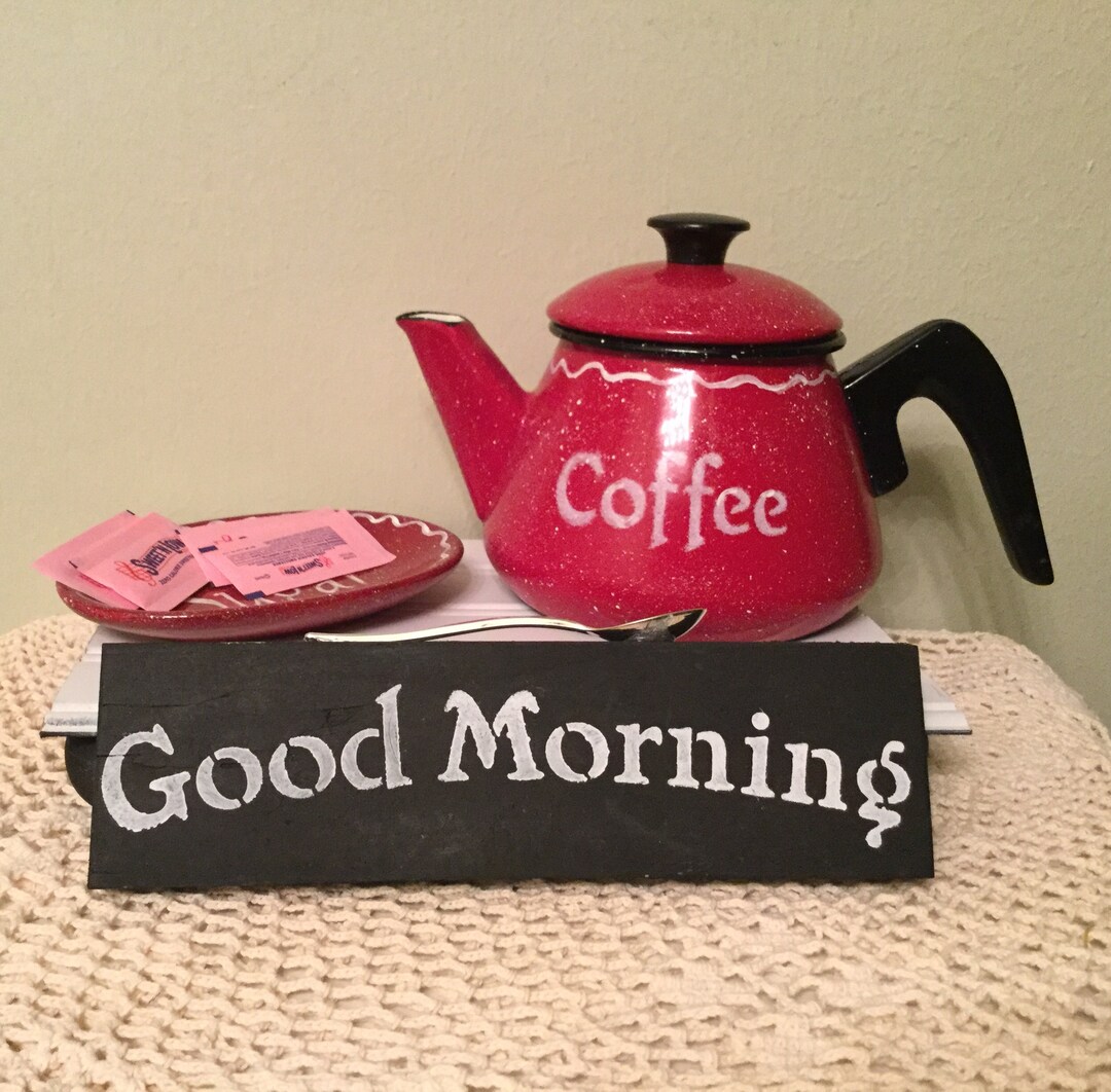 Kafe Riser Coffee Bar on Riser Farm Kitchen Ginger Kitchen Housewarming Country ...