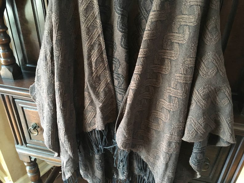 Wool Modern Draped Cape Vintage Poncho Shawl Brown Black Fringe Woven Outwear Wrap Swing Cloak Drape Coat Open Cardigan Unisex One Size