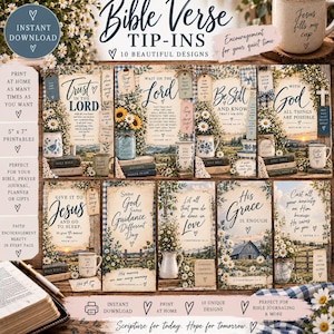 Può includere: Una collezione digitale di 10 cartoline stampabili con versetti biblici, caratterizzate da disegni floreali e paesaggi rustici. Ogni carta di 12,7 cm per 17,8 cm riporta testi ispiratori come Trust in the Lord e His Grace is Enough.