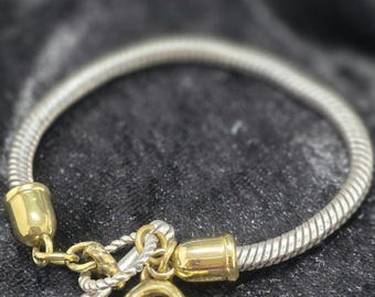 Pulsera de plata de ley con dije de serpiente y detalles dorados, corazón colgante - 24 g