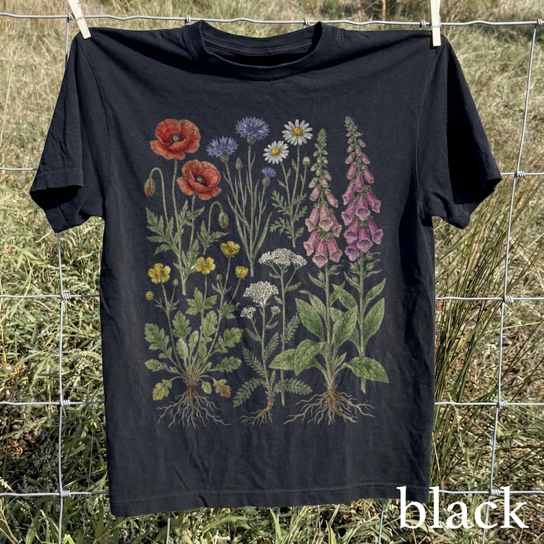 Vintage Wildflower Botanical Graphic Tee, Retro Cottagecore Comfort ...