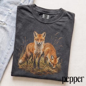 Vintage Red Fox Graphic Tee, Woodland Wildlife Animal Shirt, Rustic Woodland Forest Nature Top, Comfort Colors® Fox Lover Gift image 4