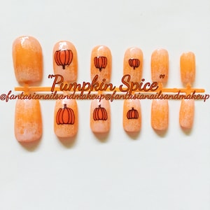 Orange pumpkin nails- fall Thanksgiving nails- square fake nails- glue on nails- press on nails- fake nail set- false nails- faux nails