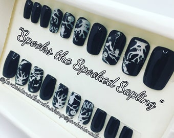 Fake nails, Halloween nails, Gothic nails, press on nails, glue on nails, false nails, made to order nails, spooky nails, fake nail set