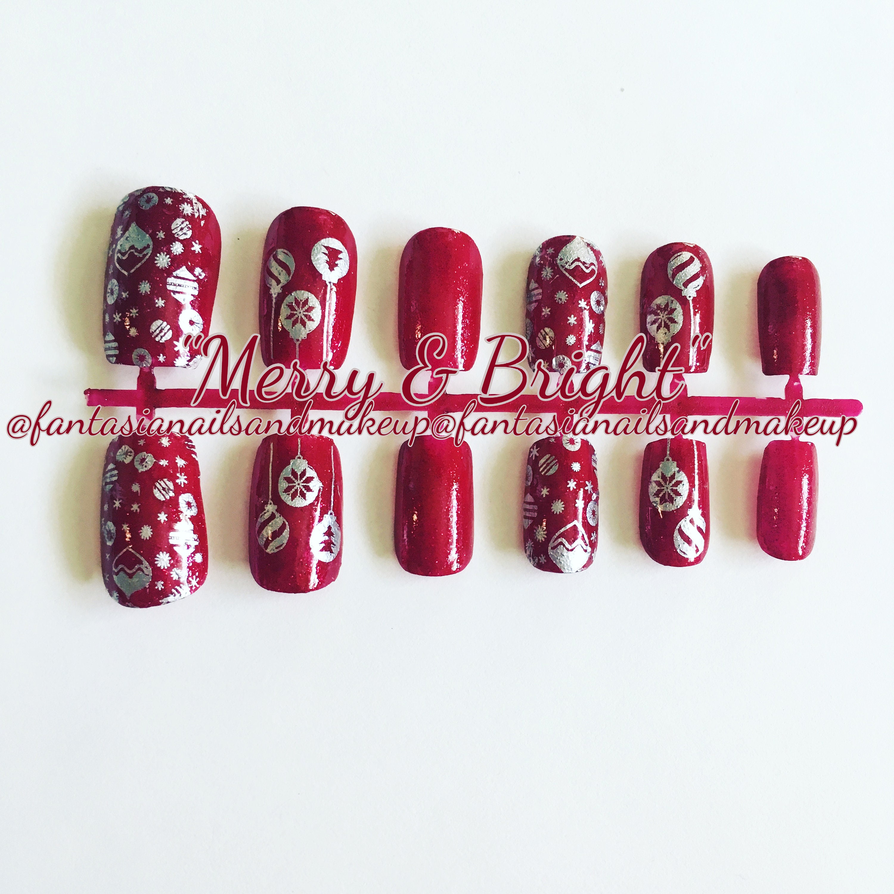 Christmas nails. Red and silver nails. With a white snow flake. | Red and silver  nails, Silver nails, Holiday nails