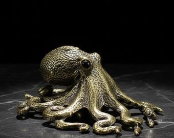 Solid Brass Octopus Figurine Retro Nautical Desk Decor Sea Animal Paperweight Kraken Ornament Handheld Tea Pet Gift