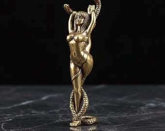 Retro Brass Snake Lady Figurine, Artistic Metal Statue, Small Desk Ornament, Unique Tea Pet, Handheld Collectible Gift