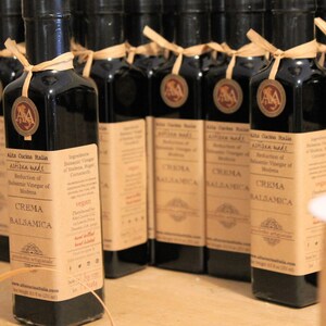 gourmet vinegar eco friendly packed