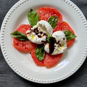 Caprese Salad with Burrata and Balsamic Glaze